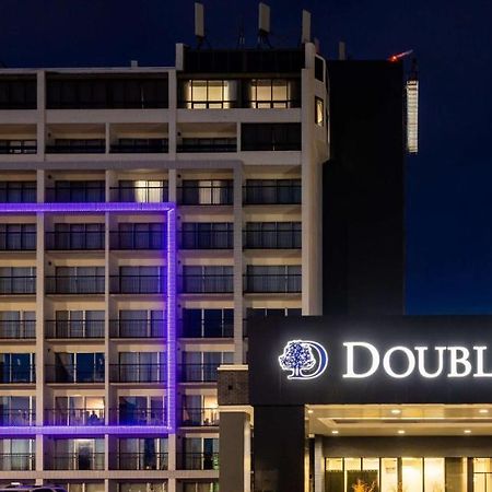 Doubletree By Hilton Calgary North Hotel Exterior foto