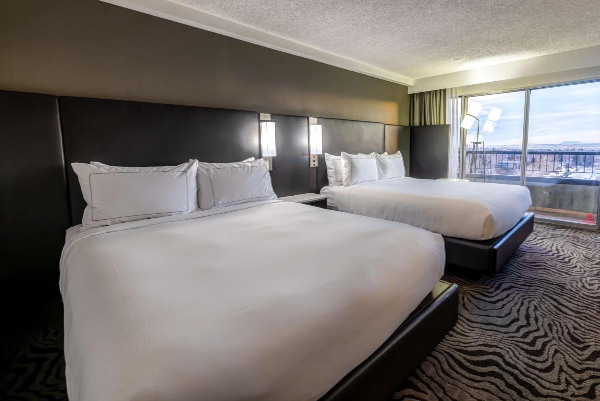 Doubletree By Hilton Calgary North Hotel Exterior foto