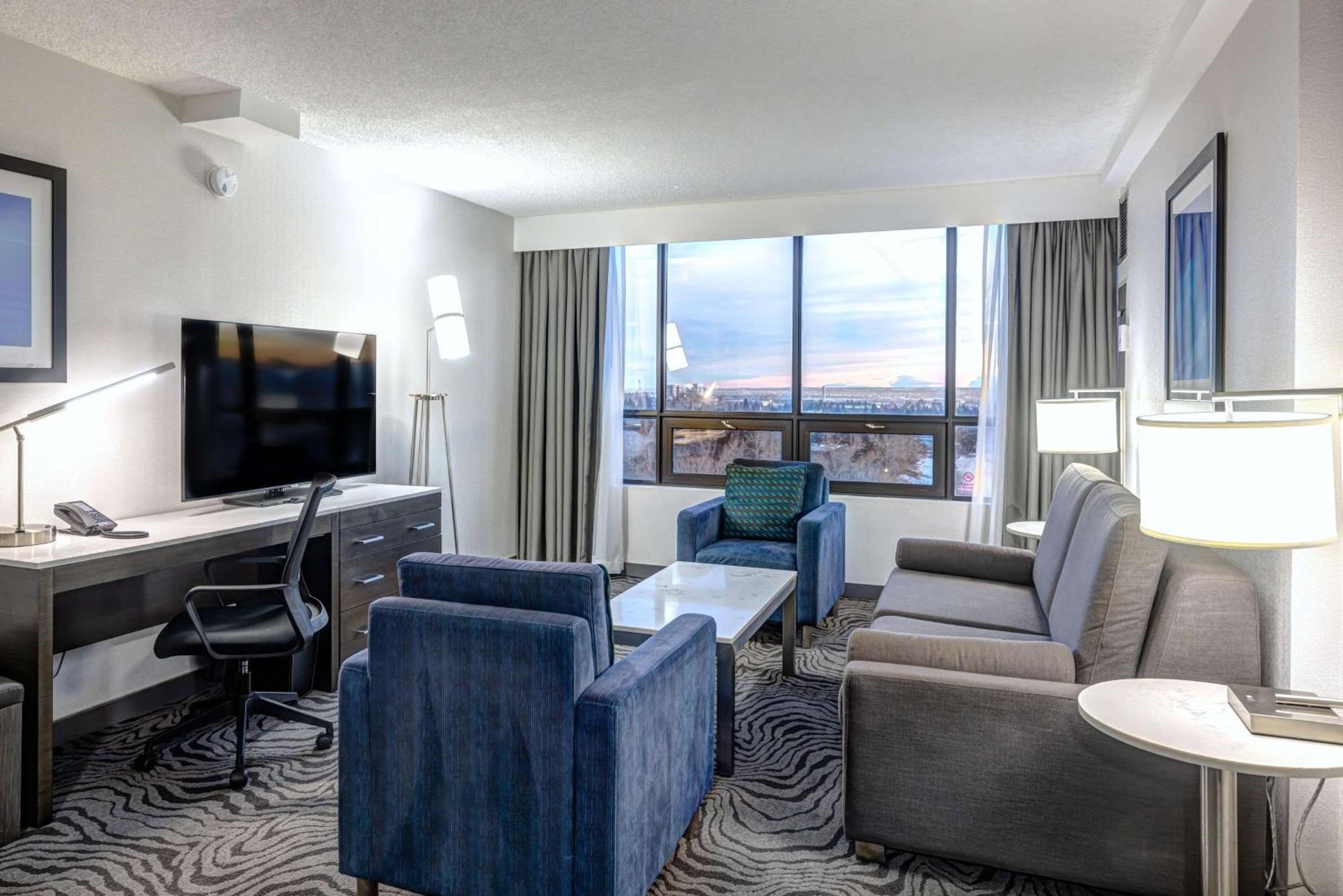 Doubletree By Hilton Calgary North Hotel Exterior foto