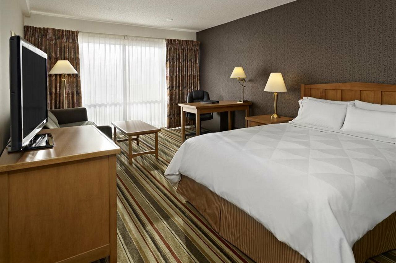 Doubletree By Hilton Calgary North Hotel Exterior foto